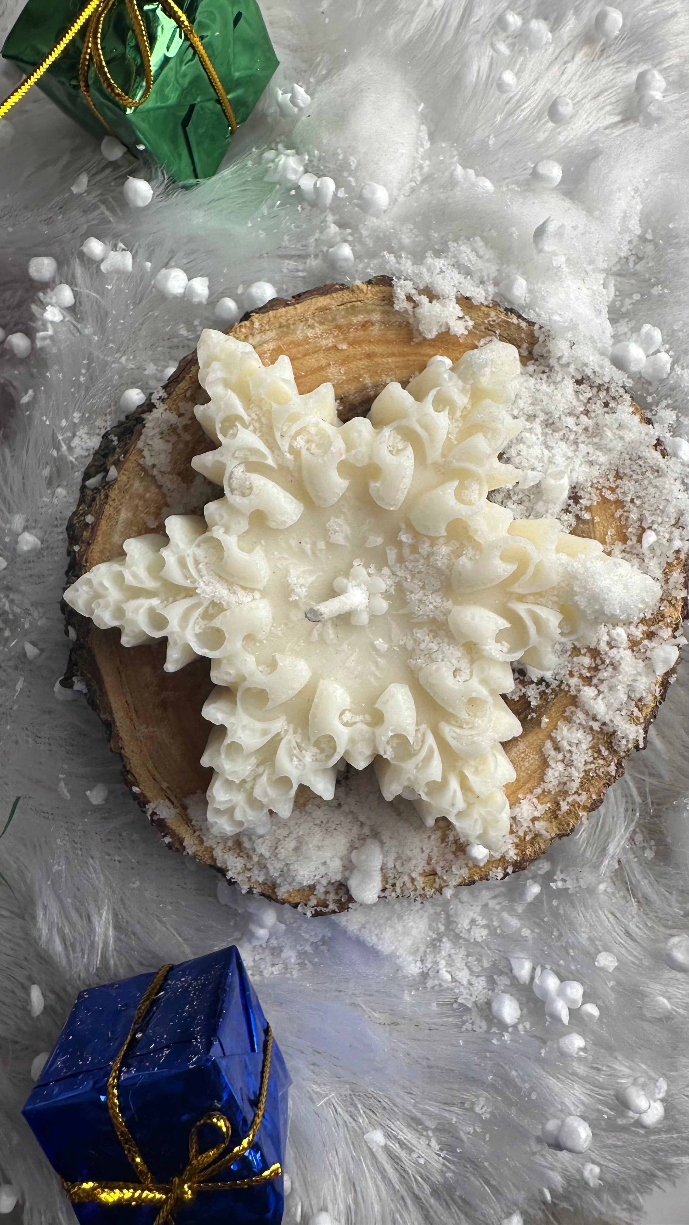 Snowflake Scented Candle for Christmas